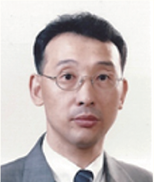 Lim Byeong-yeon Director, National Center for Cosmetics R&D